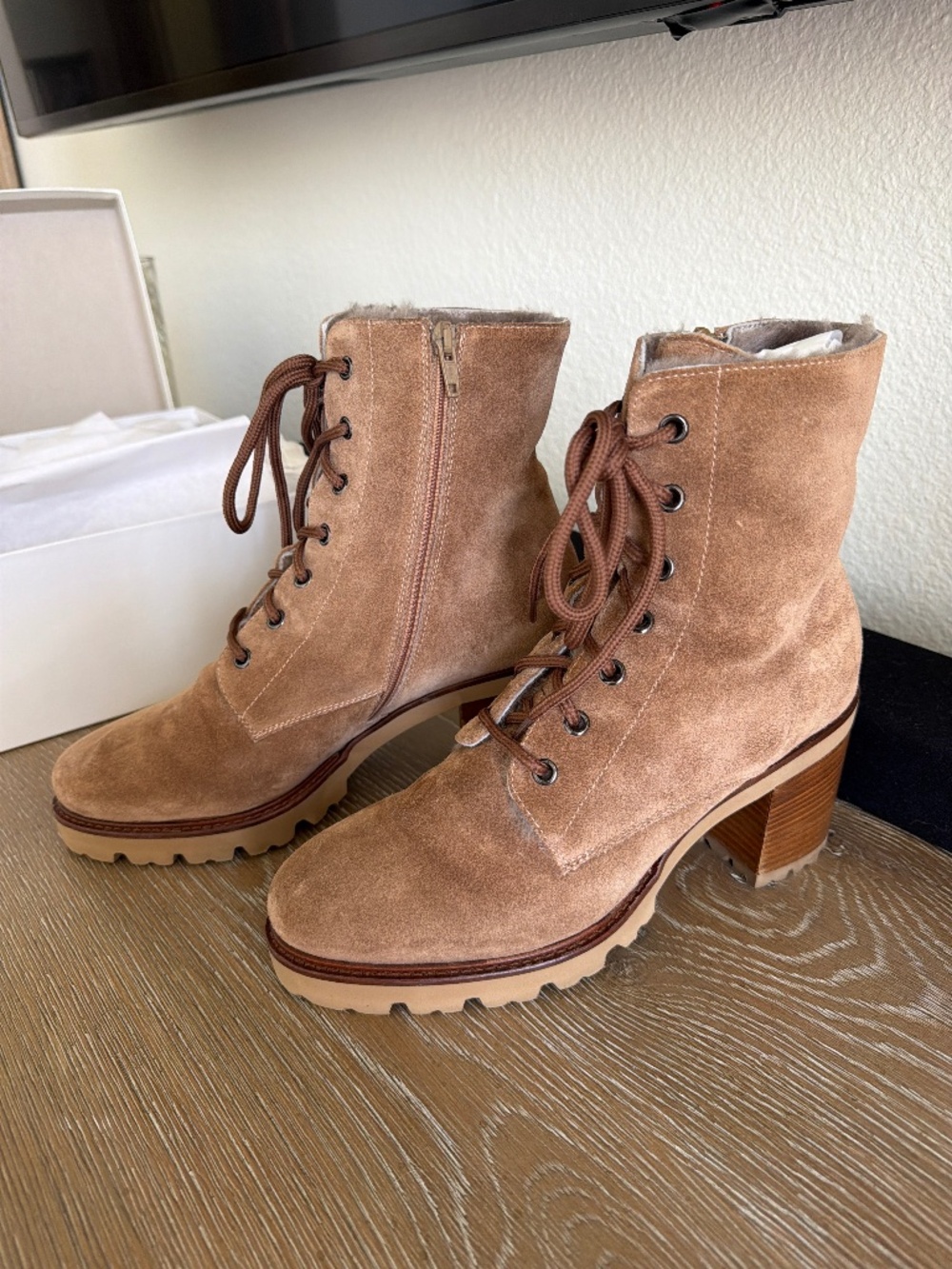Luca grossi brown suede lace up & zip fur lined boot NIB size 39
